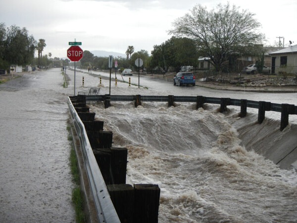 애리조나 투손(Tucson)에서 발생한 홍수의 또 다른 모습. [사진제공 = UGA]