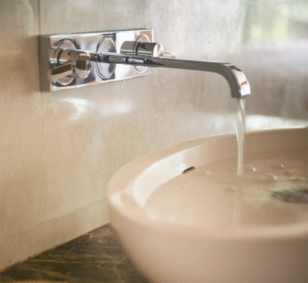 미국인 중 40%는 일상생활에서 물을 절약하는 방법에 대해 충분히 알고 있지 않다고 생각하는 것으로 나타났다. [사진출처(Photo source) = 그로헤(GROHE)]