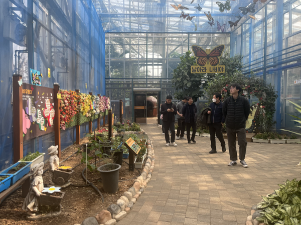 인천시와 군·구 자원순환센터 건립 담당 공무원 25명이 3월 6일 아산 환경과학공원과 평택 에코센터를 방문했다. [사진제공 = 인천시] 
