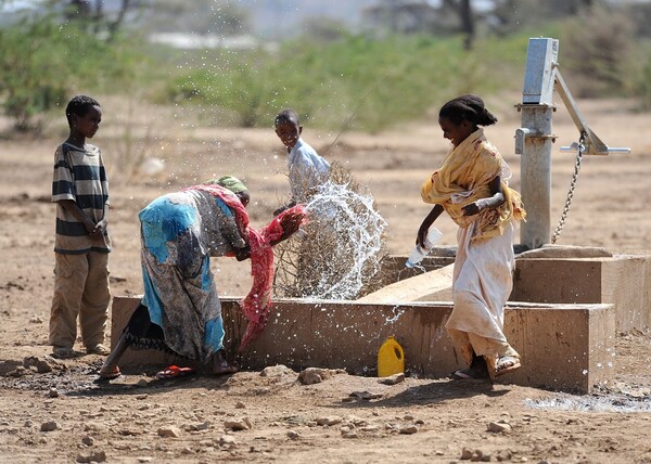 자일럼(Xylem)과 유니세프(UNICEF)는 긴급한 물과 위생 요구를 충족하기 위해 에티오피아, 소말리아, 수단, 우간다의 심각한 피해를 입은 지역사회에 솔루션을 제공하기 위해 협력하고 있다. [사진출처(Photo Source) = 픽사베이(Pixabay)]
