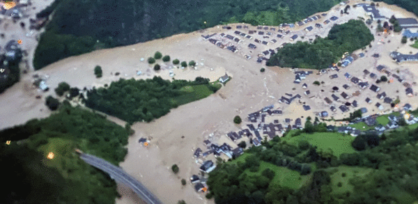  ︧Ȧ ȯ濬(UFZ)  п(GFZ)  ñ Ӹ ƴ϶  ػ ȫ ϴ ȫ  ý(flood forecasting system) ߴ.  2021 7  帣 (Ahr Valley)  ȫ  Ͽ    . [ó(Photo source) =  (Bundesministerium des Innern) (X)]