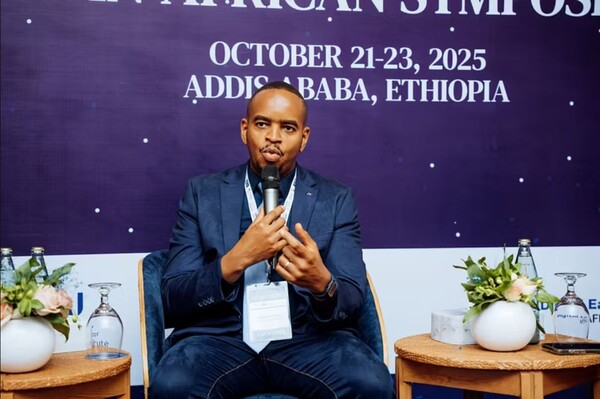 ɳ׽ (Kenneth Mubea) о ī  åڰ  ǰ  ִ. [(Photo Source) = IWMI]