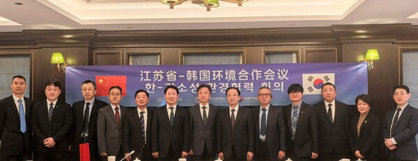 ѱȯ 11 4 (ð) ߱ 徥 ¡(Ҽ ) -徥 ȯȸǡ ߴ. [ = ѱȯ]