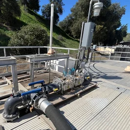 Ķ�����Ͼ��� ��ī����(Yucaipa)�� ��ġ�� � N. ��Ȧ�� ���� �� ��Ȱ�� �ü�(Henry N. Wochholz Regional Water Recycling Facility, WRWRF)�� ���Ⱓ ������ ���� �Ҿ��� ������ �޾������, ������(Moleaer)�� ������� ��ó�� ��� ���� ���� ����ȭ ���� ��ָ�&nbsp;95% ���ҽ��� ��� �ְ� ������ �������� ��� �޼��ߴ�. [��������(Photo Source) =&nbsp;Moleaer]